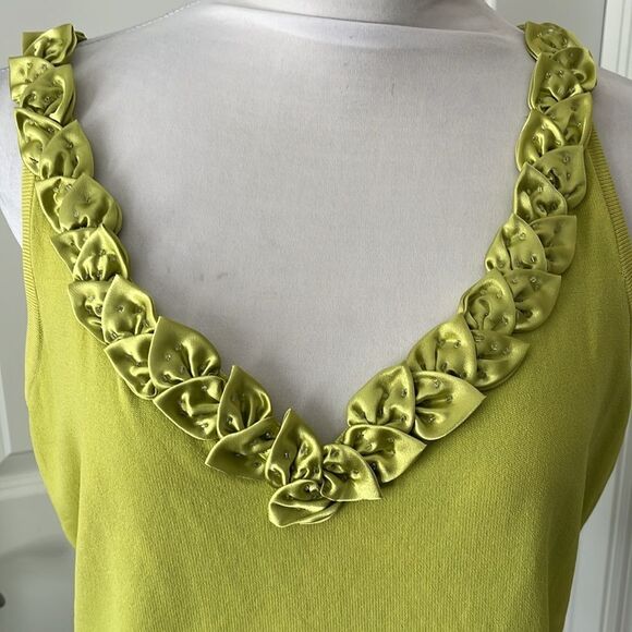 Ravel V Neck Satin Beaded Floral Trim Citron Color SZ XL - Picture 2 of 8